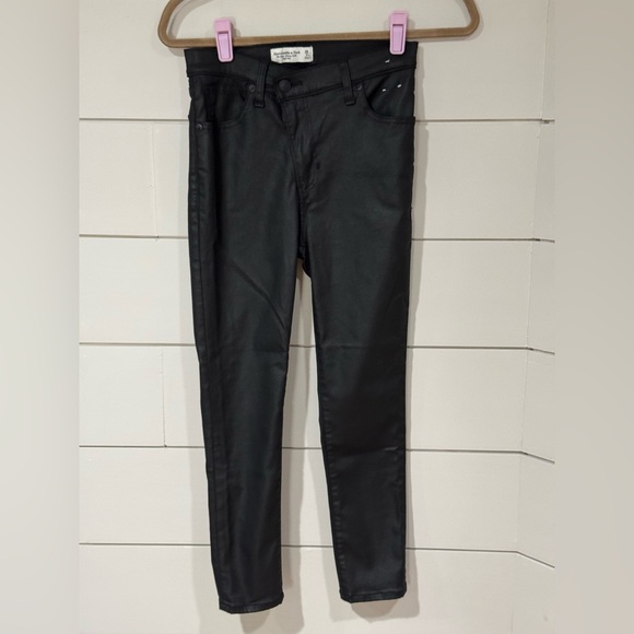 Abercrombie & Fitch Black Ankle Pants - Picture 2 of 9
